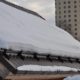Монтаж снегозадержателей на крышу из профнастила по всем правилам